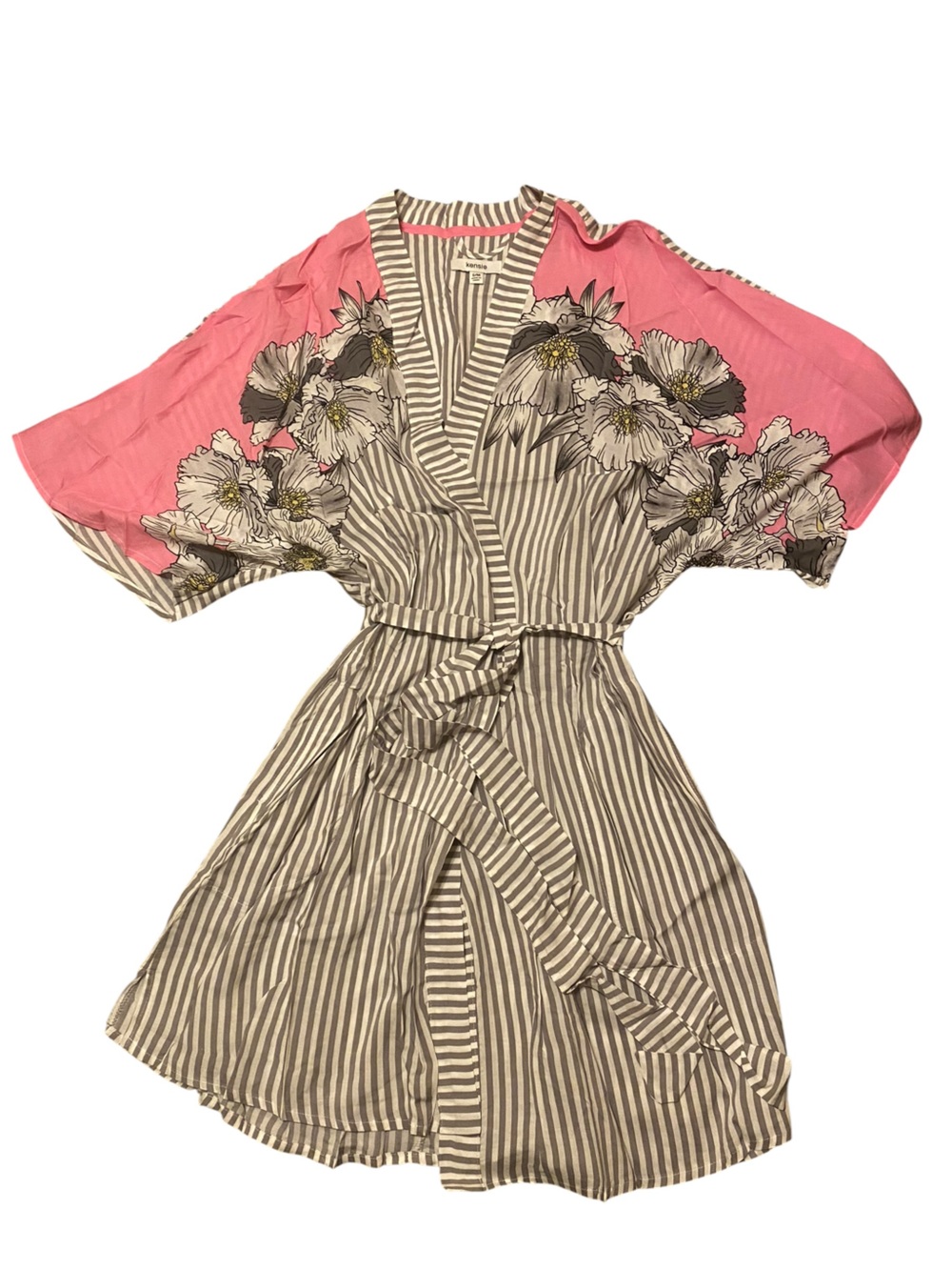Kensie Floral Wrap Dress Size Small Medium Cinch Waste Grey White & Pink BNWT - Picture 2 of 5